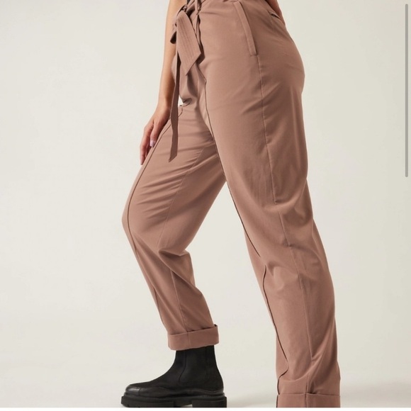ATHLETA Cardiff pant size 2 - Picture 2 of 4